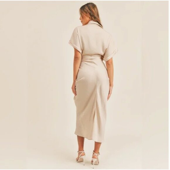 Elegant Cream Midi Dress - Picture 3 of 6